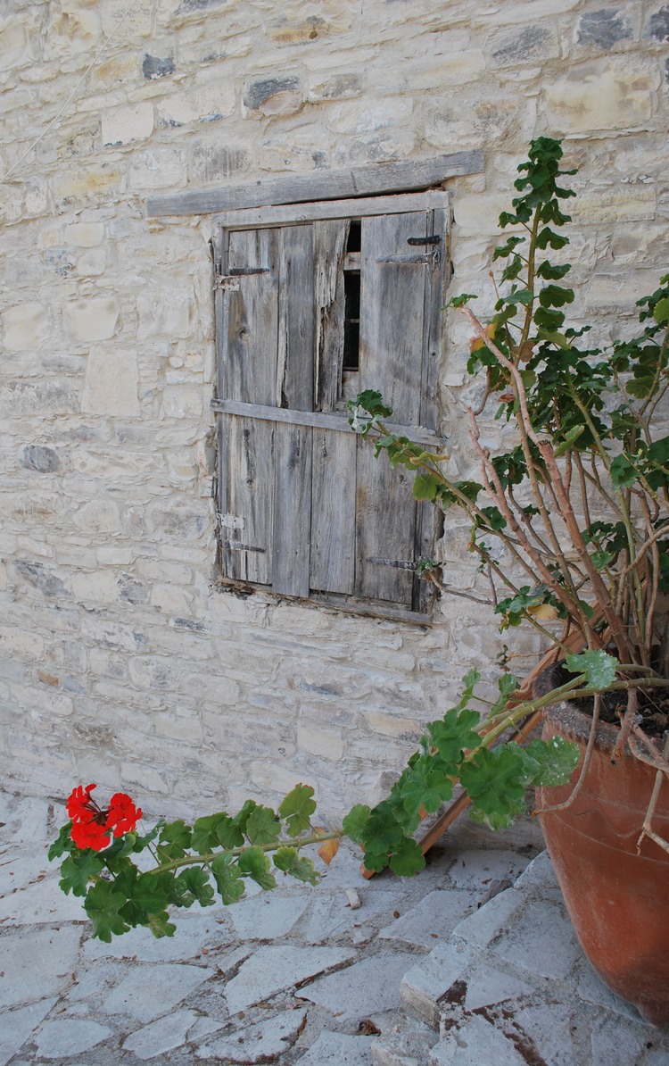 Vavla Larnaca old rustic window